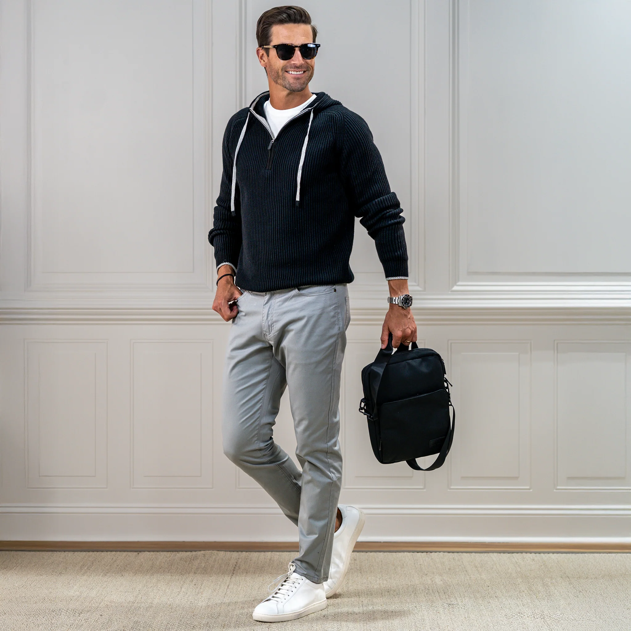 Black Soho Messenger Bag - Image 7