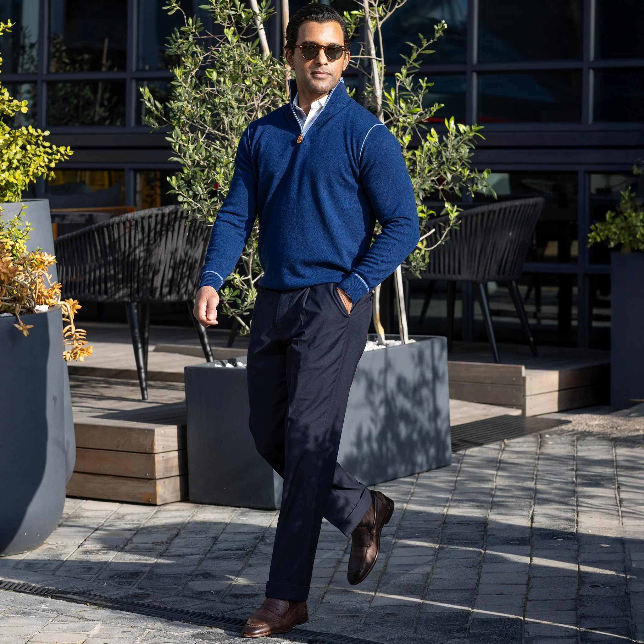 Napoli Accent Quarter Zip Wool & Cashmere Sweater Navy - Image 4